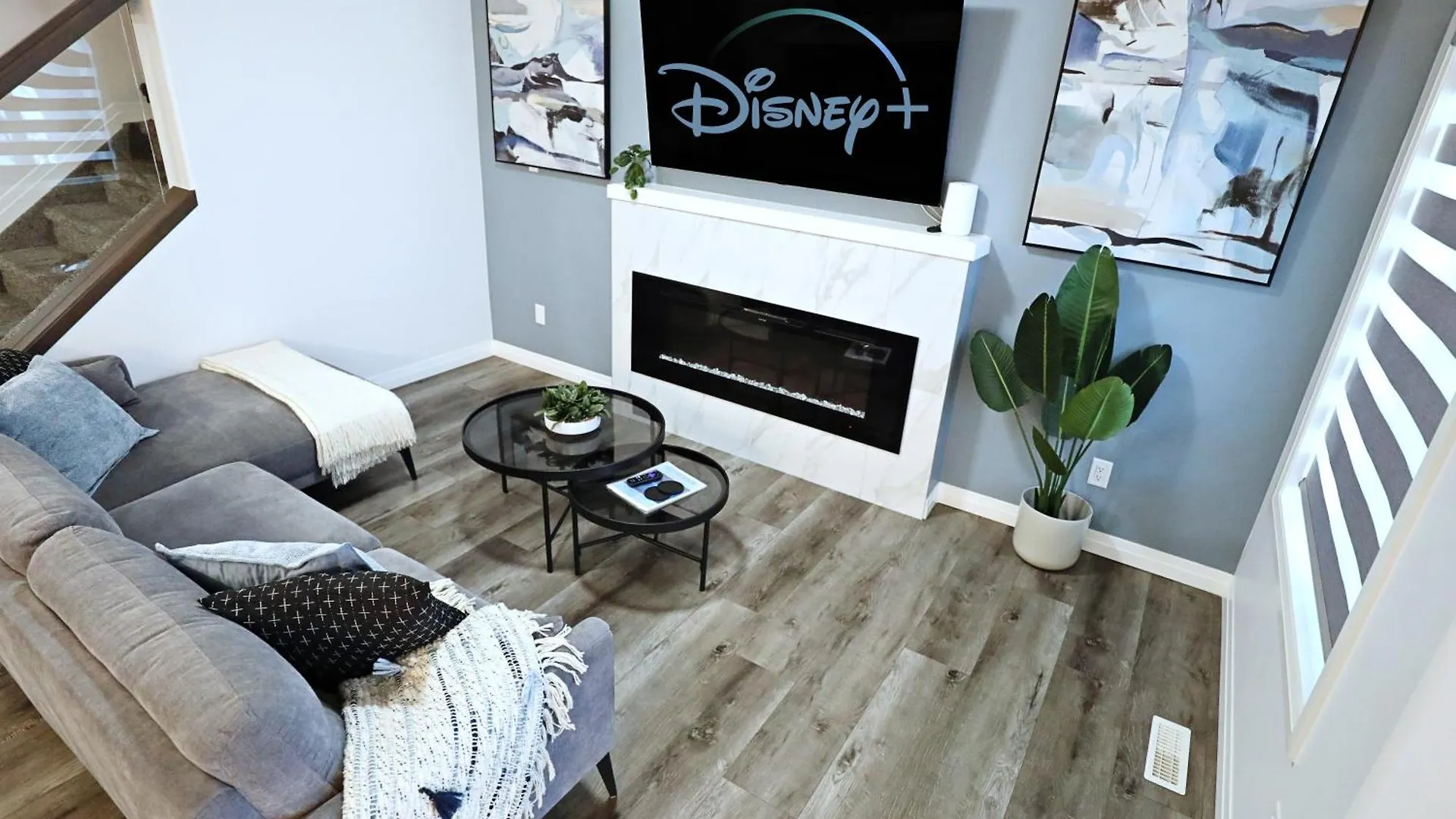 別荘 Three King Beds,Central A/C,Fireplace,Park,Disney+ エドモントン